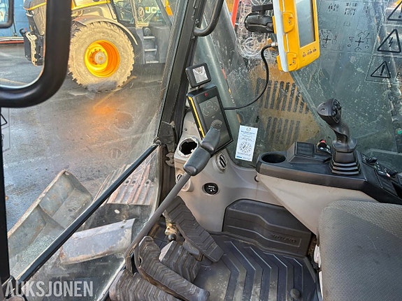 Volvo ECR145EL 10 of 30
