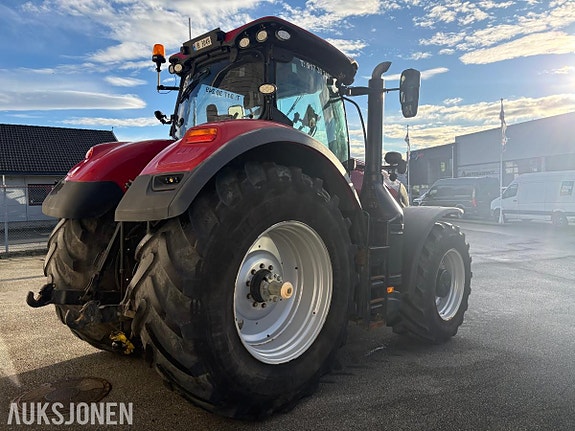 CASE IH Optum 300CVX 9 of 30