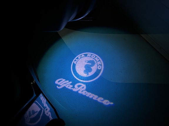 Alfa Romeo Giulia 5 of 20