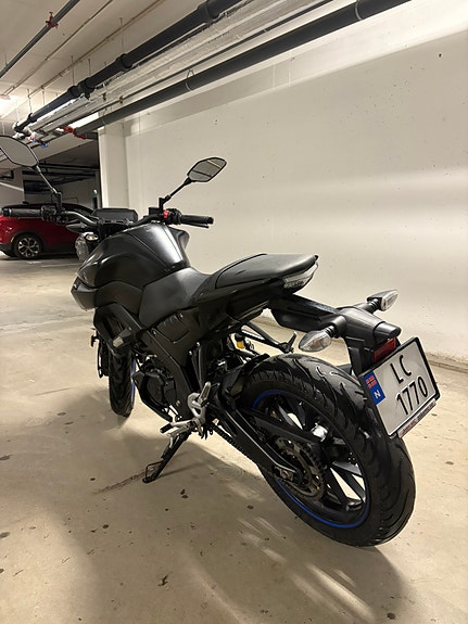 Yamaha MT-125 3 of 10