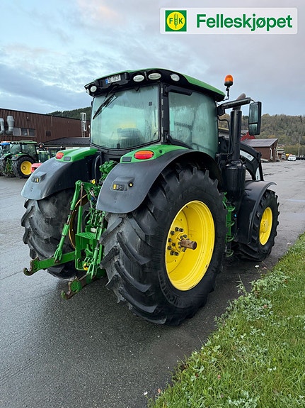 John Deere 6215R Ultimate 11 of 16