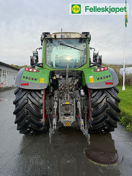 Fendt 724 Vario Profi+ 5 of 8