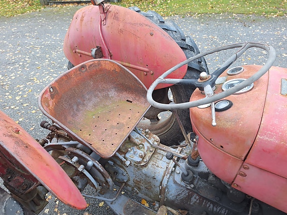 Massey Ferguson 65 23 of 30
