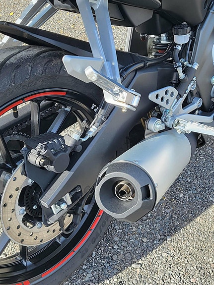 Yamaha YZF-R 125 3 of 14
