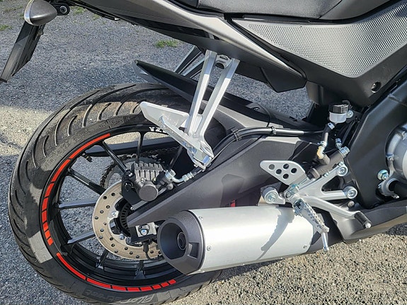 Yamaha YZF-R 125 6 of 14