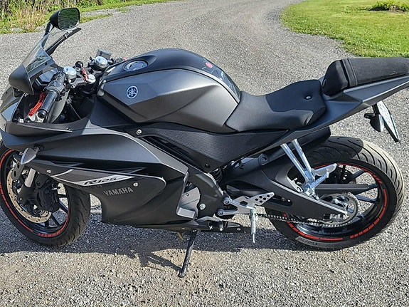 Yamaha YZF-R 125 5 of 14
