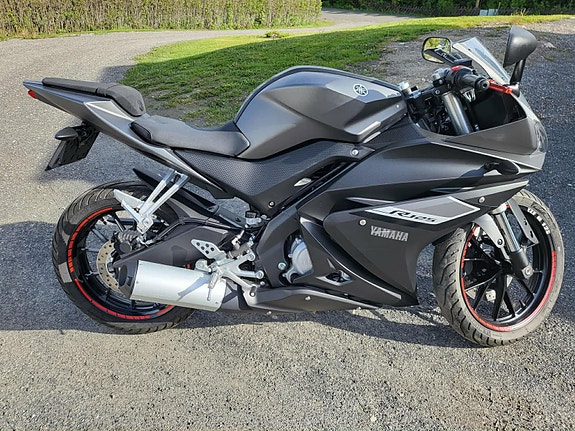 Yamaha YZF-R 125 9 of 14