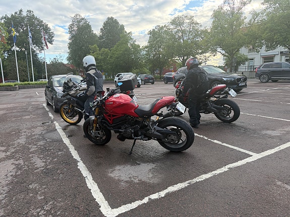 Ducati Monster 1200S 2 of 3