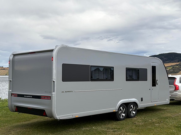 Adria Alpina 663HT / NYHET / ROMSLIG VOGN / STORT BAD BAK / CITY VANN! 4 of 30