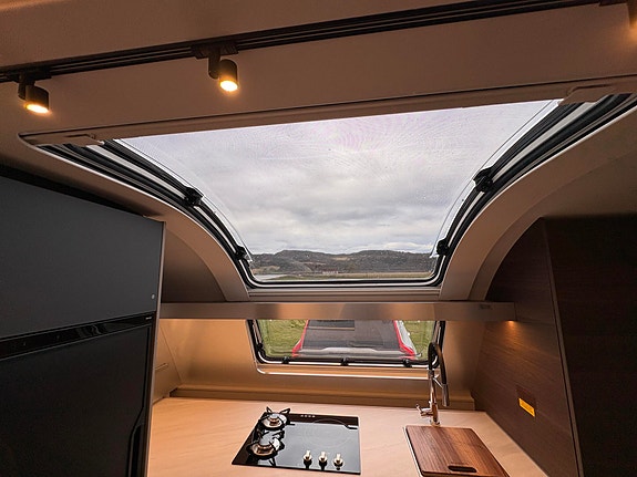 Adria Alpina 663HT / NYHET / ROMSLIG VOGN / STORT BAD BAK / CITY VANN! 18 of 30