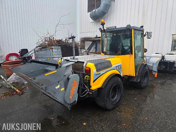 Andre Belos Trans Giant TG redskapsbærer med plog og strøkasse, 3 337 t 4 of 17