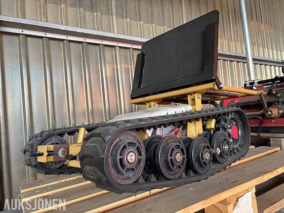 Andre Elektrisk beltedrevet transportmaskin / prosjekt 5 of 12