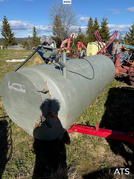 Dieseltank med pumpe 3 of 10