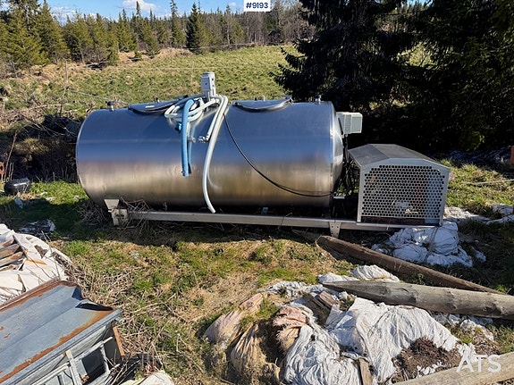 Melketank 1500Liter 3 of 12