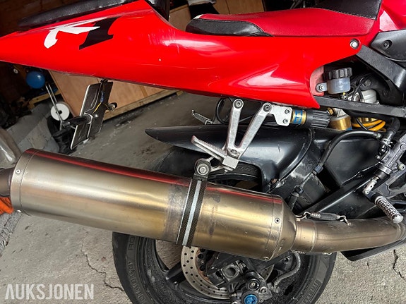 Yamaha YZF-R1 7 of 14