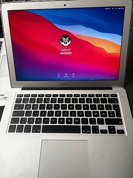 Product image 1 of 9