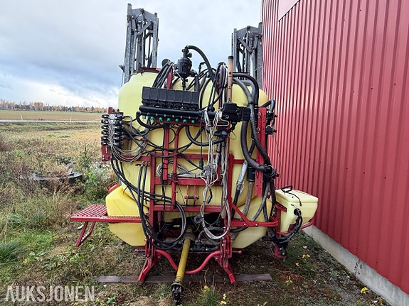 Hardi Åkersprøyte - 1200l - 15m sprøytebredde 3 of 19