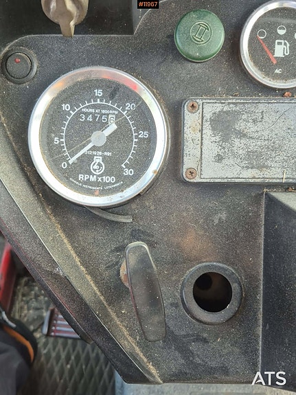 International Harvester IH 584 13 of 15