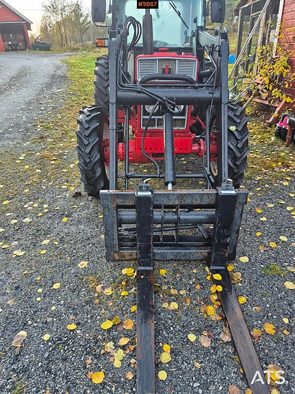 International Harvester IH 584 6 of 15