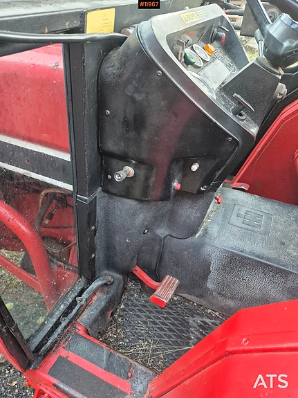 International Harvester IH 584 12 of 15