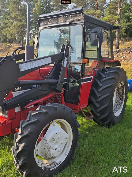 International Harvester IH 584 2 of 15