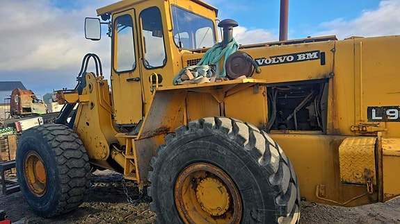 Volvo L90 5 of 10