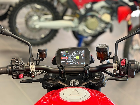 Ducati Monster+  |  demosykkel 7 of 10