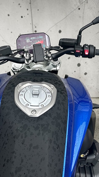 BMW R 1300 R 7 of 10