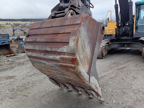 Volvo EC290BLC 10 of 25