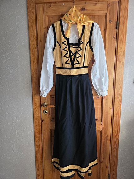 Product image 1 of 10