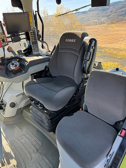 CLAAS Arion 550 CMATIC 15 of 16
