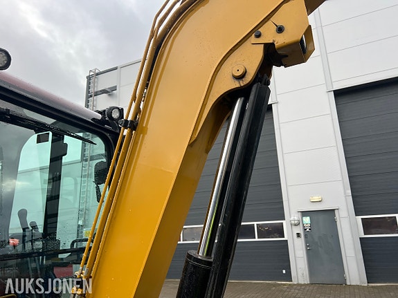 Cat 303.5 minigraver 14 of 30