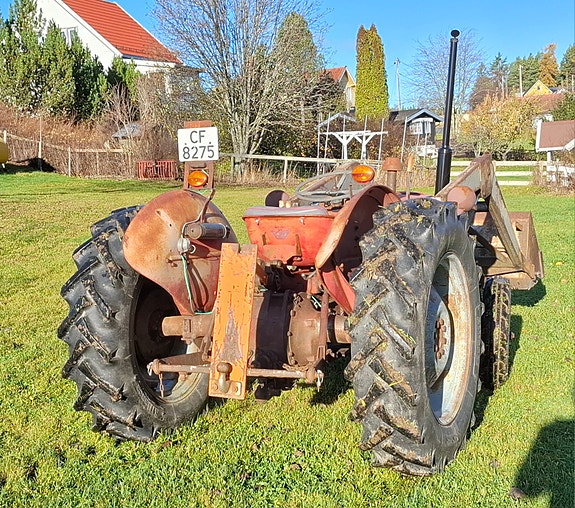 Massey Ferguson 35 2 of 13