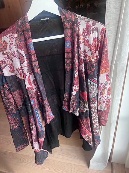 Product image 1 of 6
