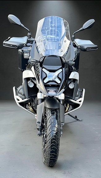 BMW DEMO R 1300 GS 3 of 7
