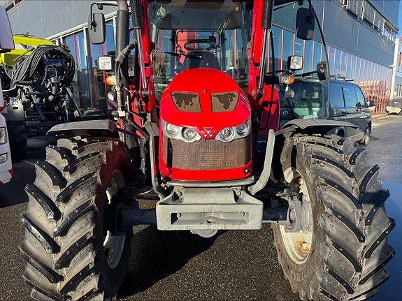 Massey Ferguson 5612 3 of 14
