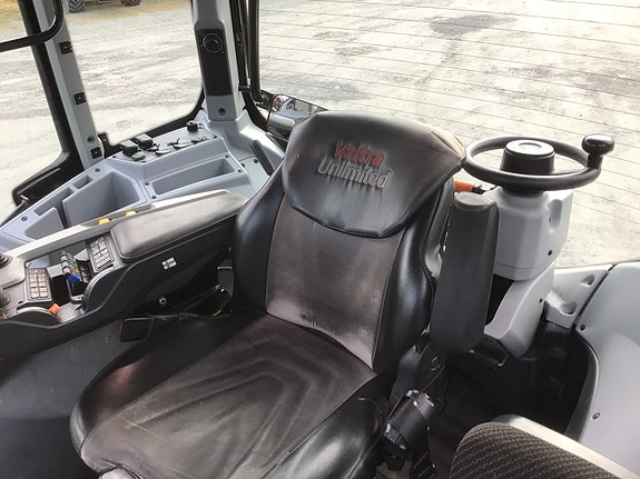 Valtra T234D m/TWIN TRAC 6 of 7