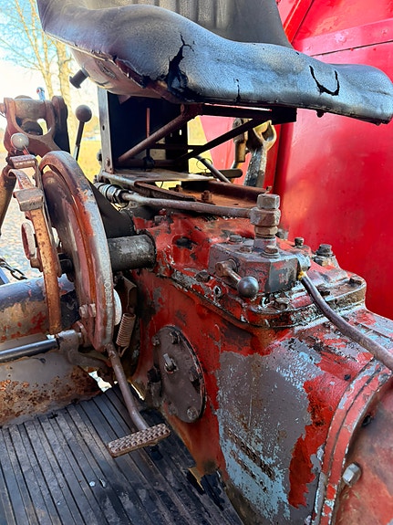 Massey Ferguson 35X 10 of 26