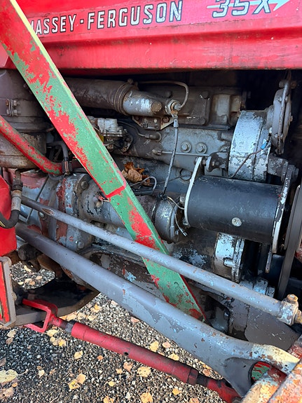 Massey Ferguson 35X 6 of 26