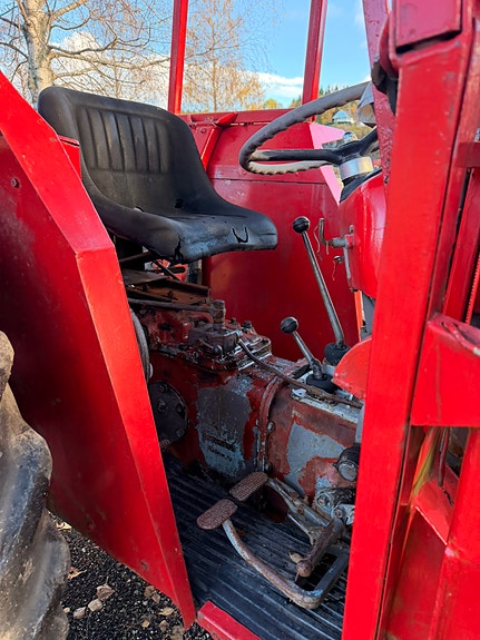 Massey Ferguson 35X 9 of 26