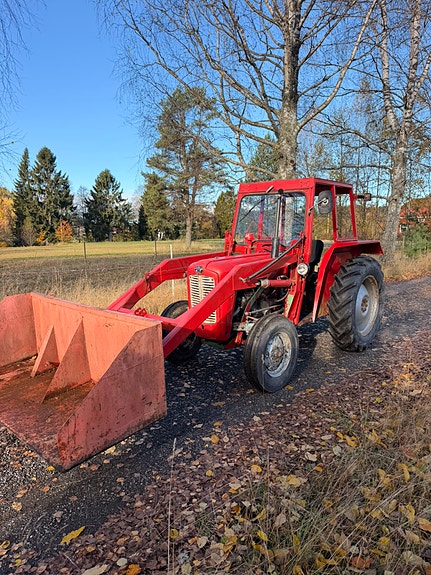 Massey Ferguson 35X 2 of 26