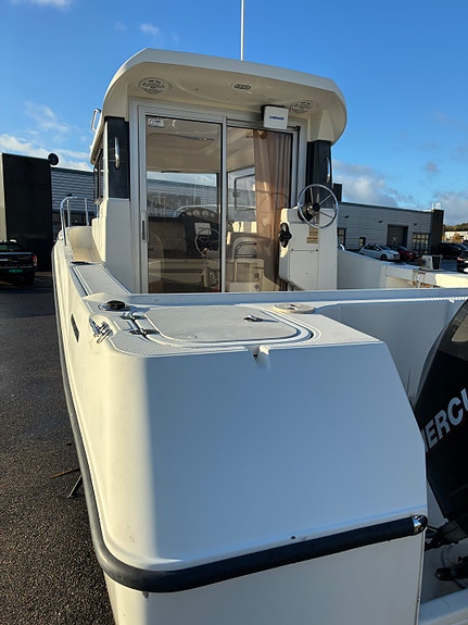 Quicksilver 675 PILOTHOUSE med 125 Mercury Optimax 16 of 17