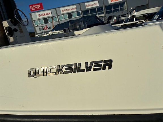 Quicksilver 675 PILOTHOUSE med 125 Mercury Optimax 6 of 17