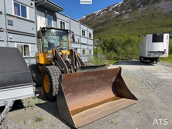 Volvo L50C hjullaster med skuffe, gode dekk og overhalt motor i 2018! 6 of 30
