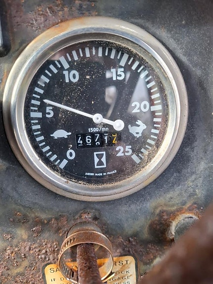 Massey Ferguson traktor m/ Bergsjö frontlaster og skuffe 6 of 6