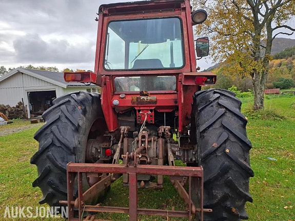 Massey Ferguson 575 4 of 6
