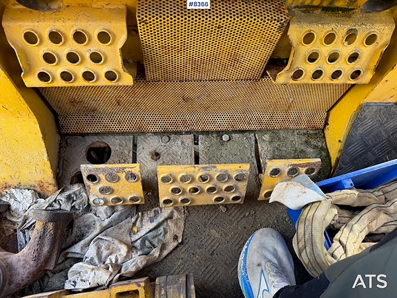Hanomag K12DE bulldoser rep. objekt 26 of 30