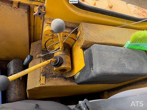 Hanomag K12DE bulldoser rep. objekt 25 of 30