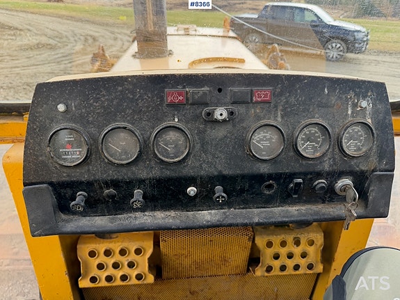 Hanomag K12DE bulldoser rep. objekt 22 of 30