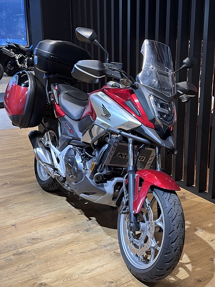 Honda NC750X 5 of 7